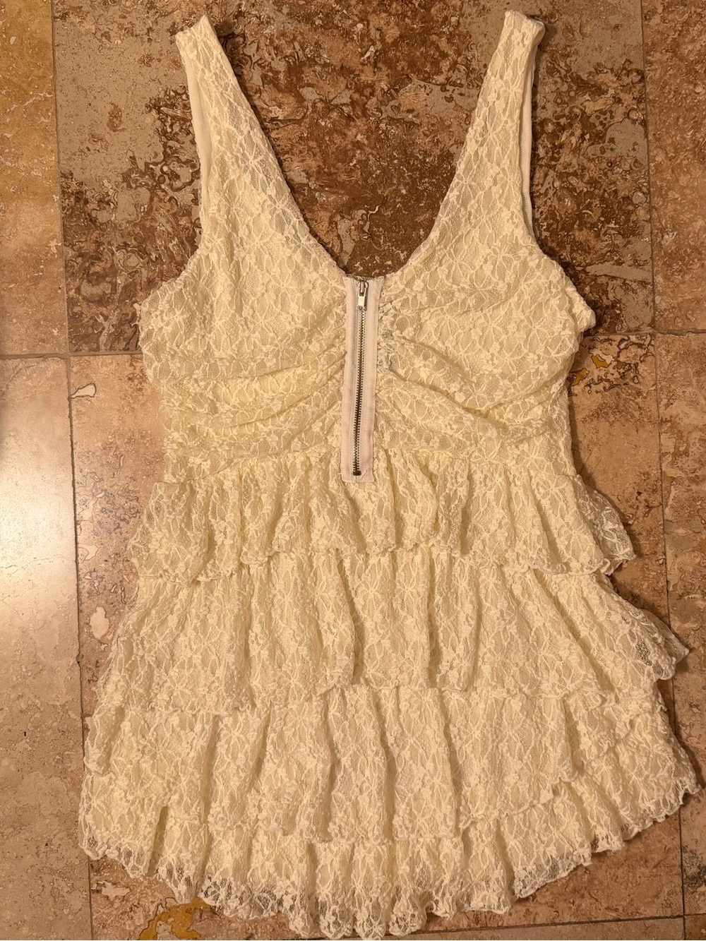 VTG Moda International Victoria’s Secret Lace Top Med